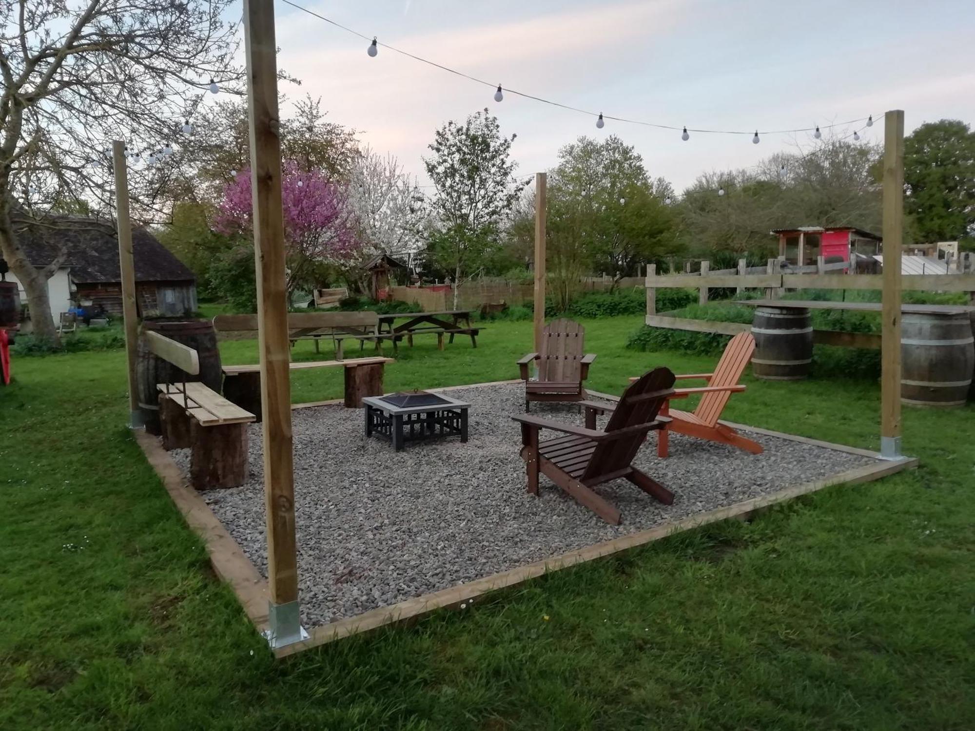 La Valise A Cheval Bed & Breakfast Mezieres-sur-Ponthouin ภายนอก รูปภาพ