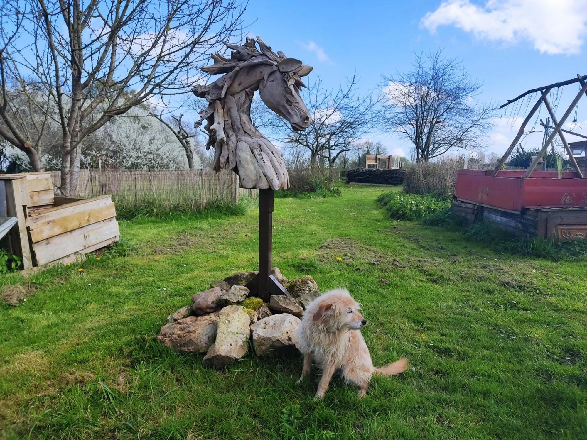 La Valise A Cheval Bed & Breakfast Mezieres-sur-Ponthouin ภายนอก รูปภาพ