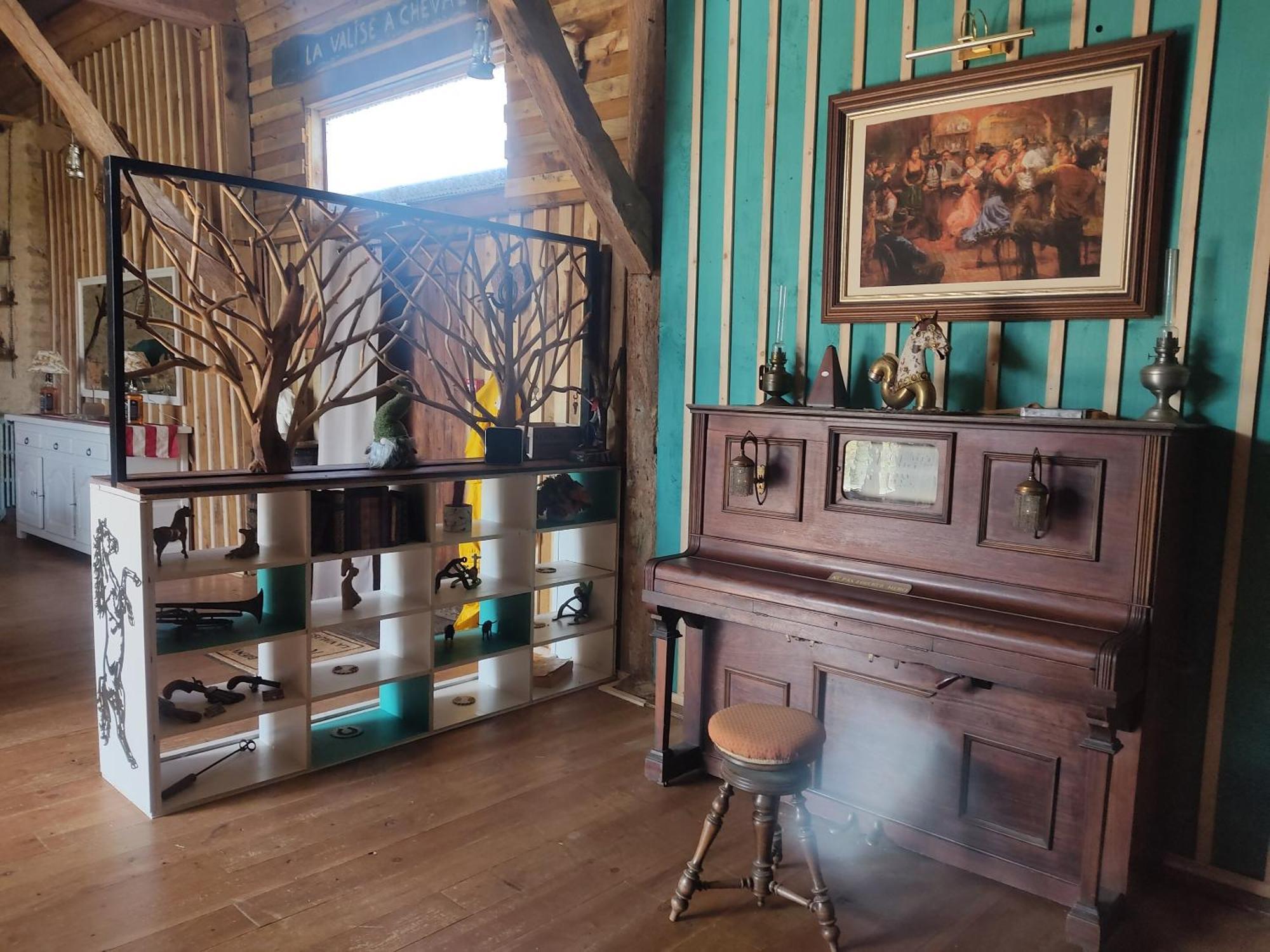 La Valise A Cheval Bed & Breakfast Mezieres-sur-Ponthouin ภายนอก รูปภาพ